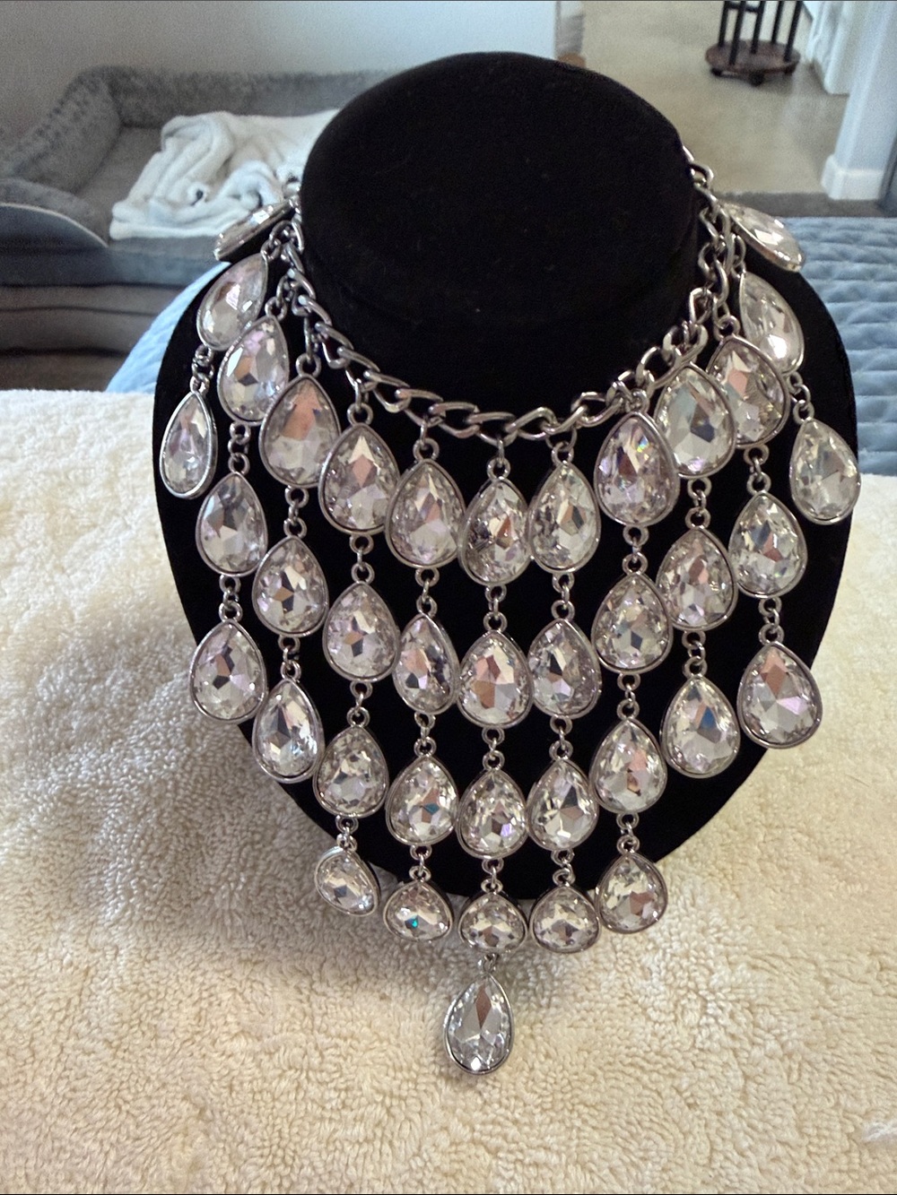 Crystal Teardrop Statement Necklace - Clear